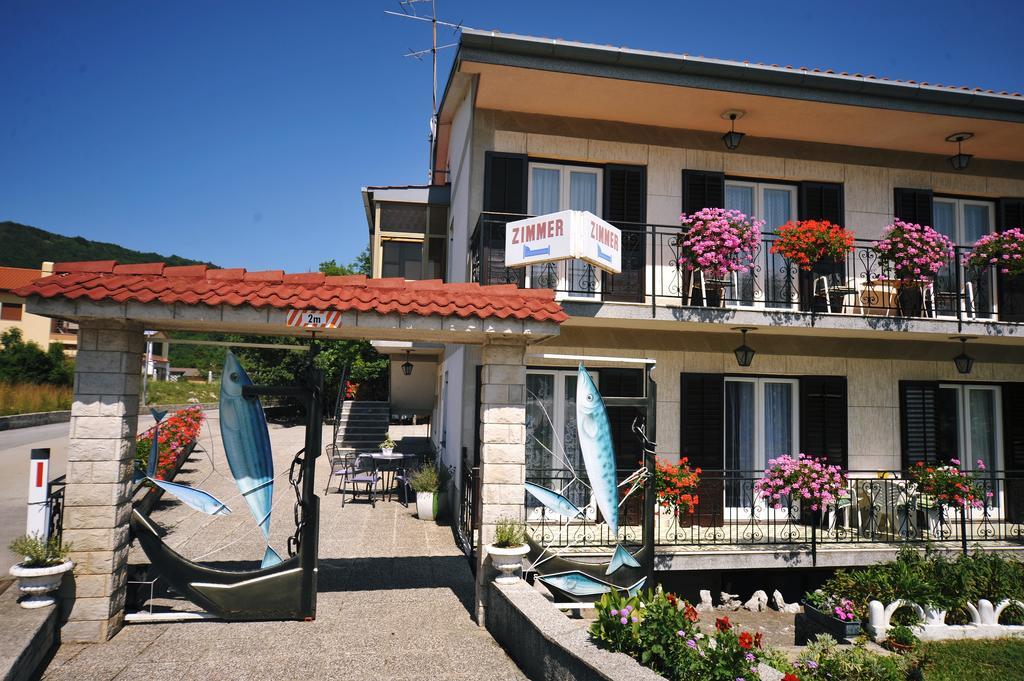 Guesthouse Rutar Рупа Екстериор снимка